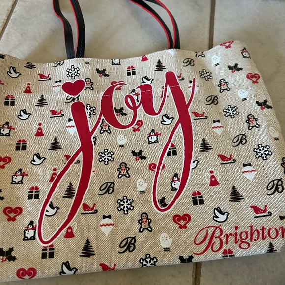Like new !!  I have 2 Brighton Christmas totes. Never used. - Picture 1 of 5
